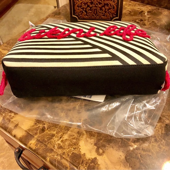 NWT-Victoria's Secret~”Bikini Life”~Embellished Cosmetic/Swimsuit Bag/Wristlet - Picture 4 of 4